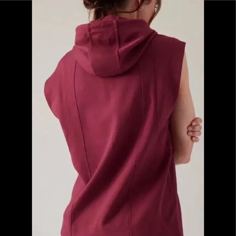 New with tag Athleta Sundown sleeveless sweatshirt